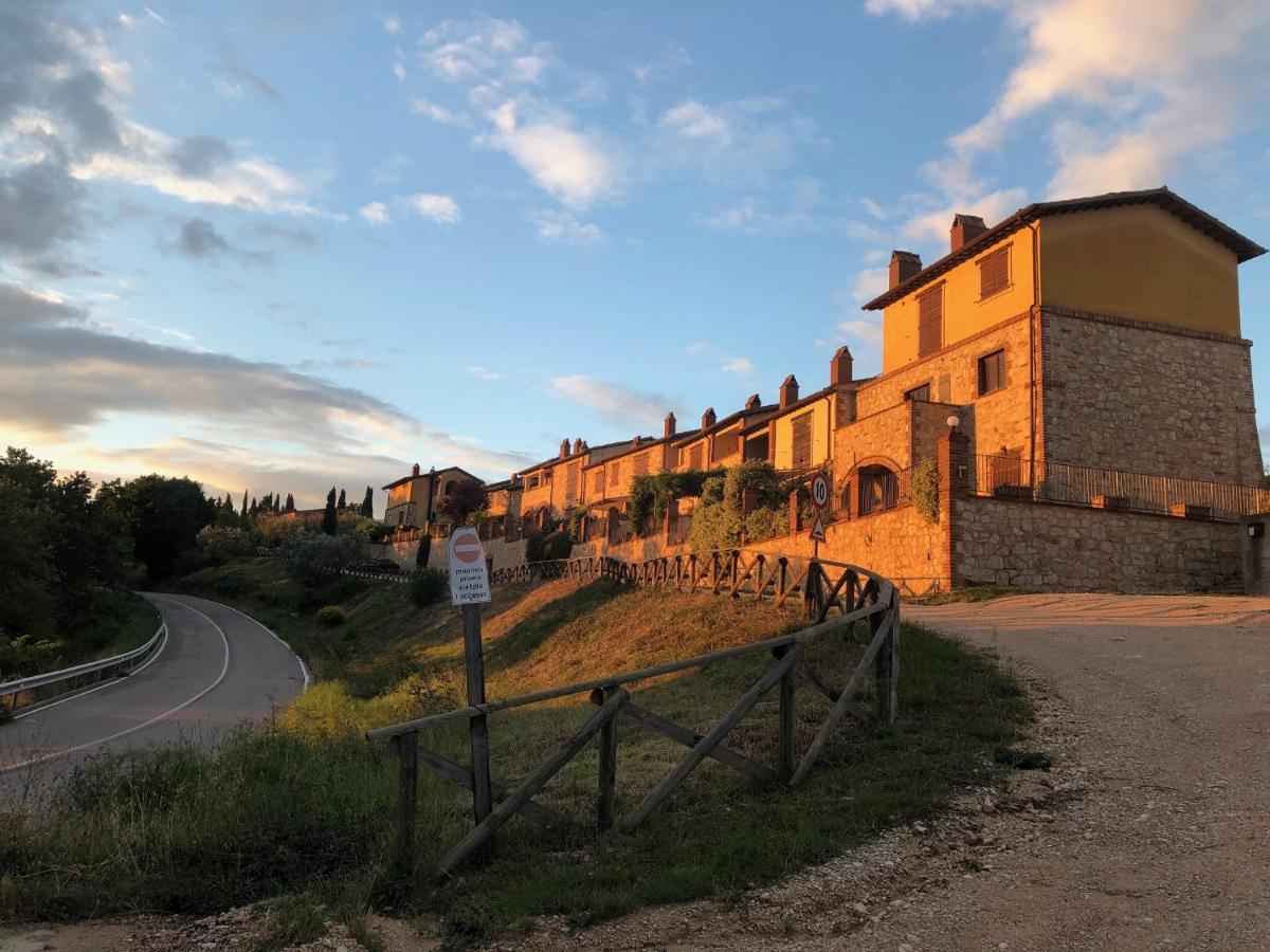 Umbria, "Casa Sagrantina" Con Piscina E Pergolato Appartement Collazzone Buitenkant foto
